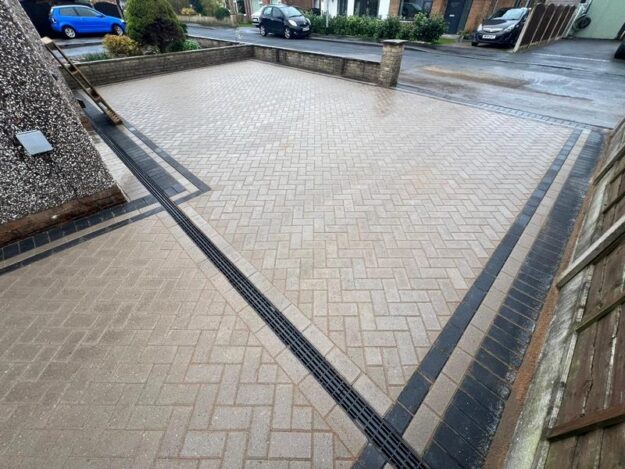 clitheroe block paved grey driveway 0002